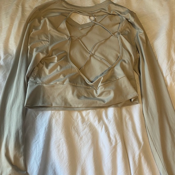 Gymshark shirt - Picture 2 of 2